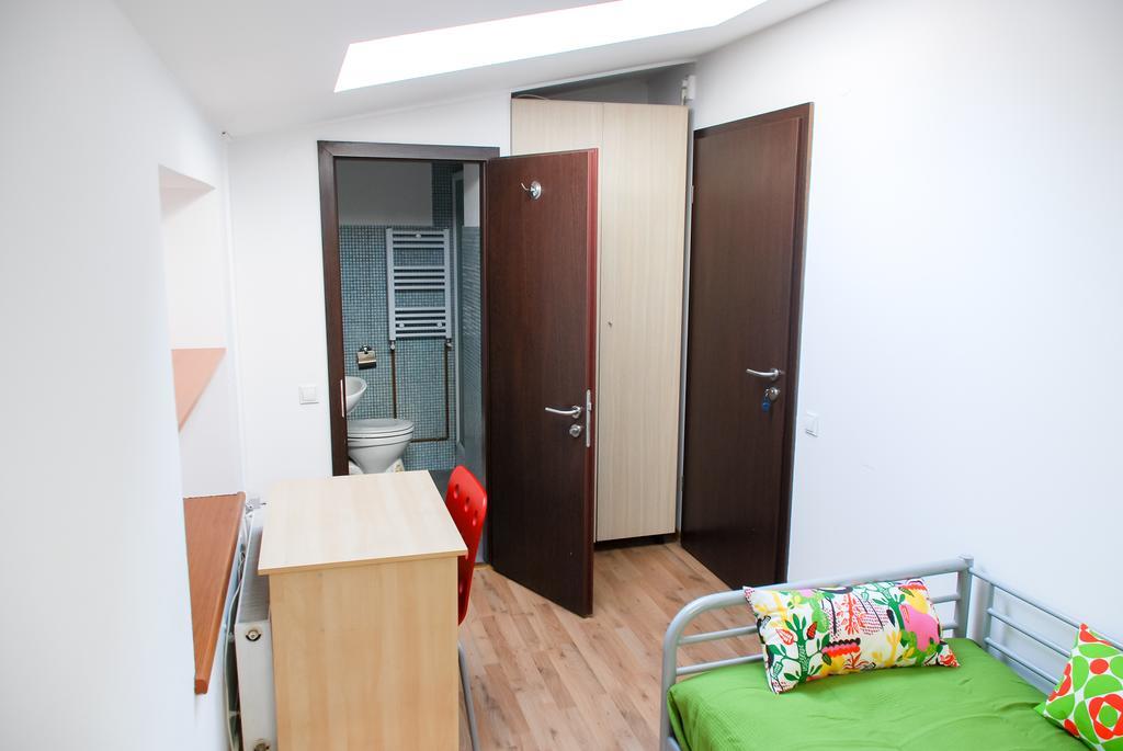 Vatra Accommodation Boekarest Buitenkant foto