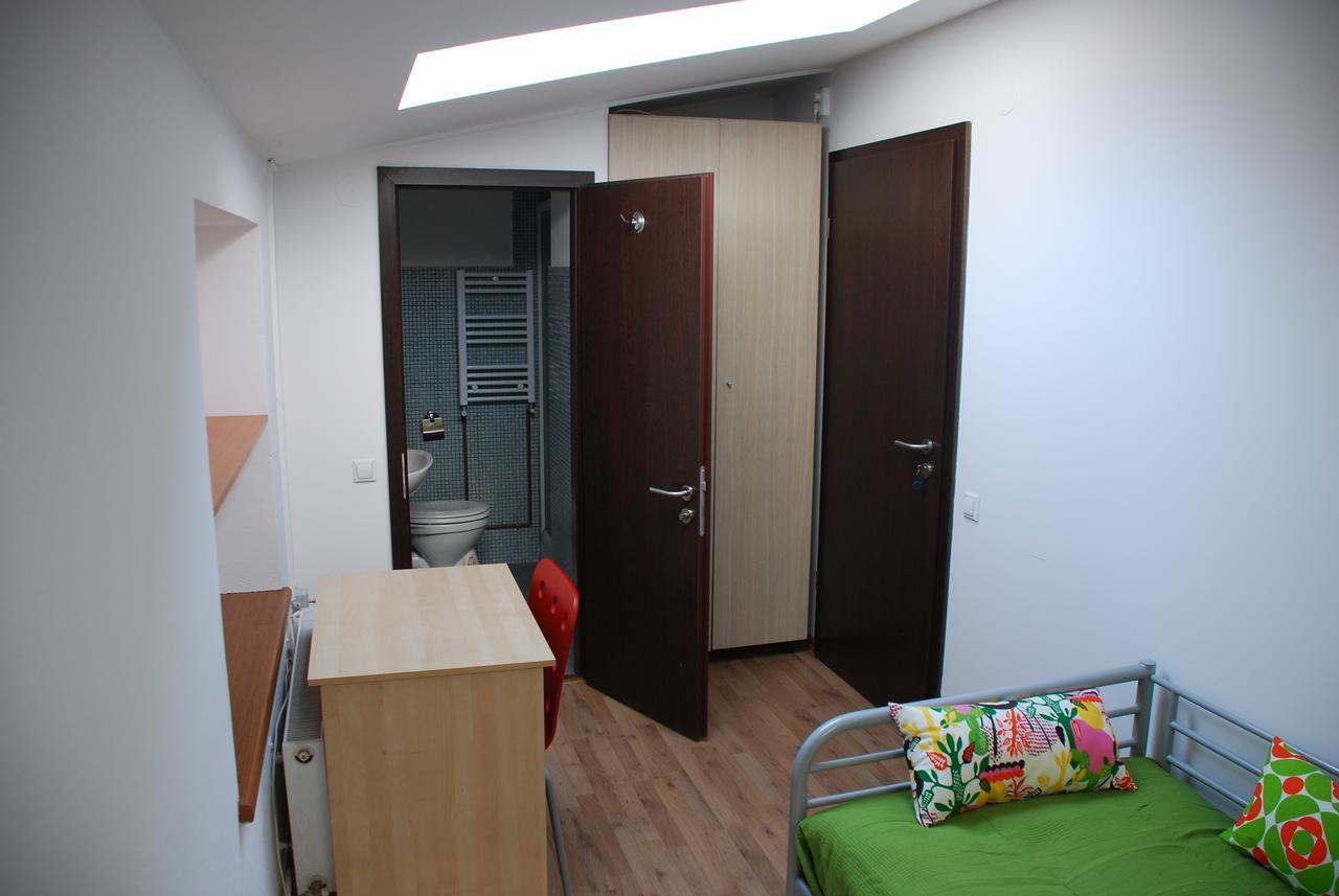Vatra Accommodation Boekarest Buitenkant foto