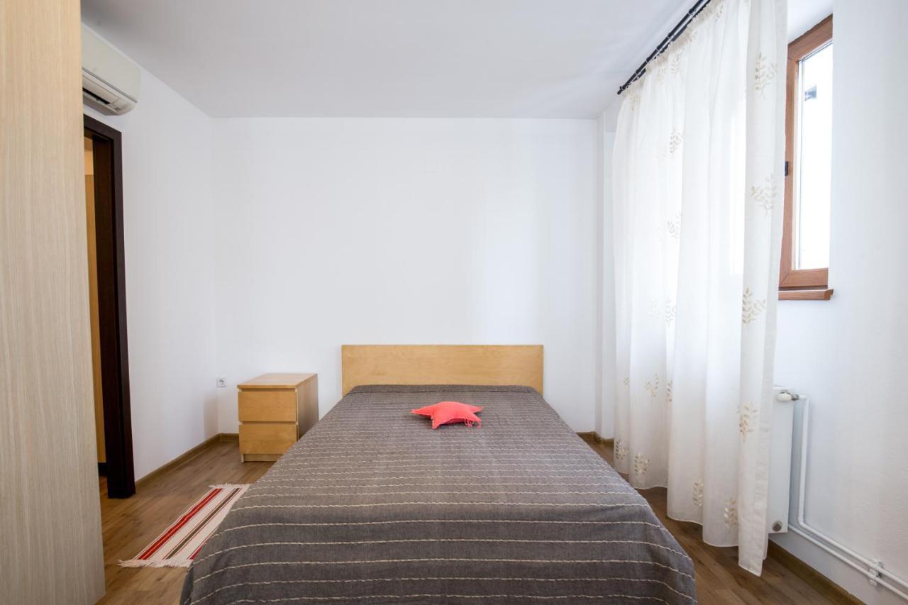Vatra Accommodation Boekarest Buitenkant foto