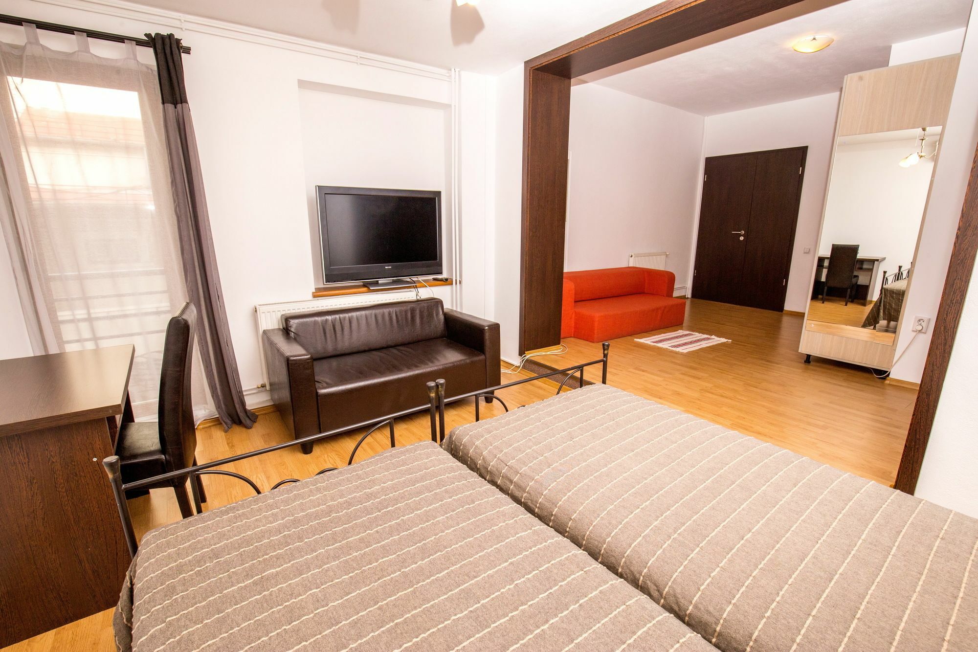 Vatra Accommodation Boekarest Buitenkant foto