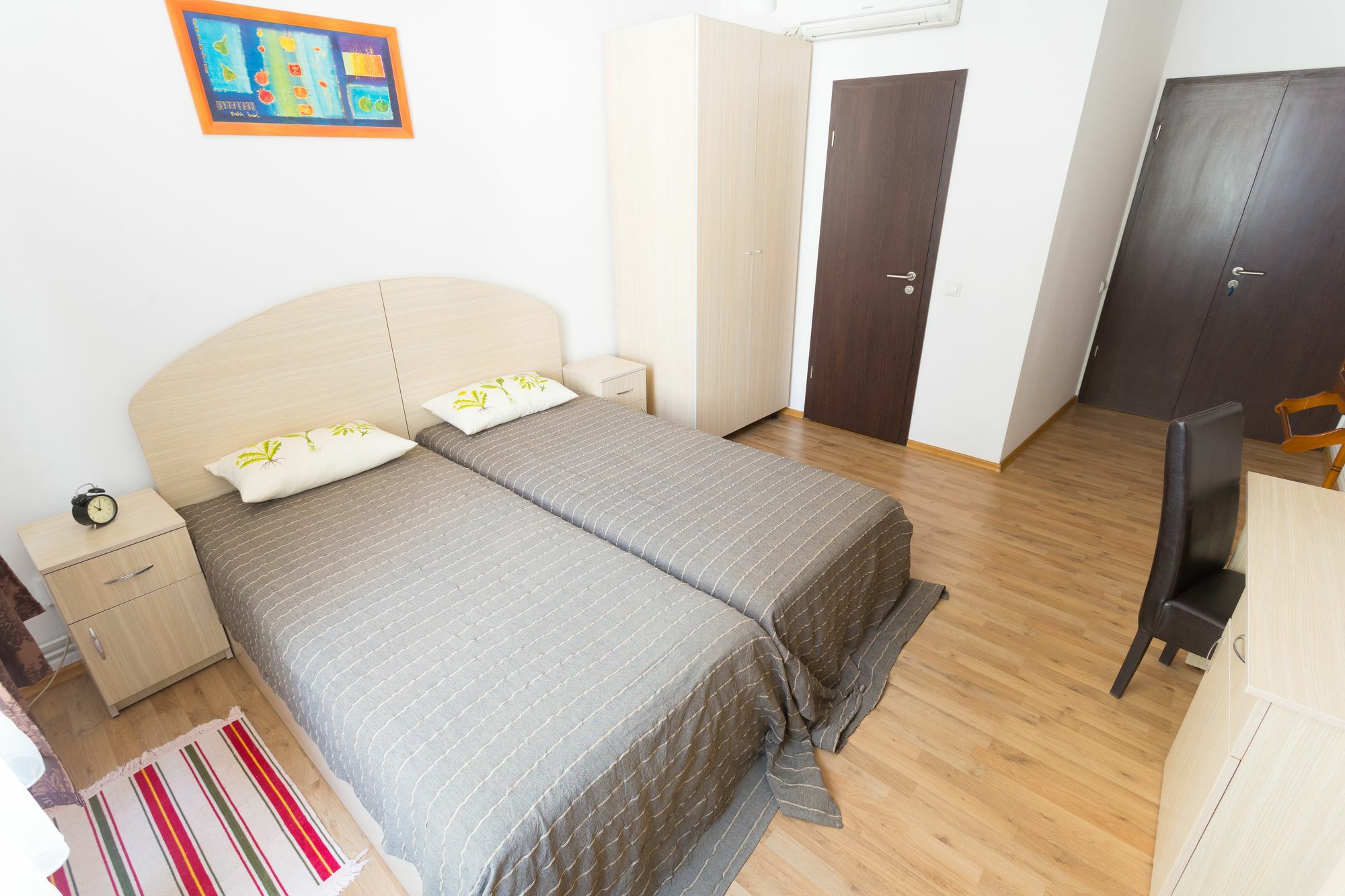 Vatra Accommodation Boekarest Buitenkant foto