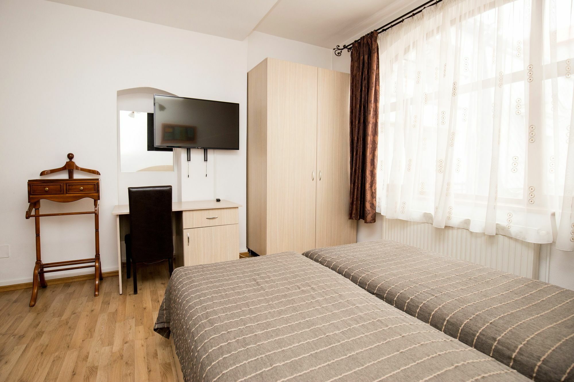 Vatra Accommodation Boekarest Buitenkant foto