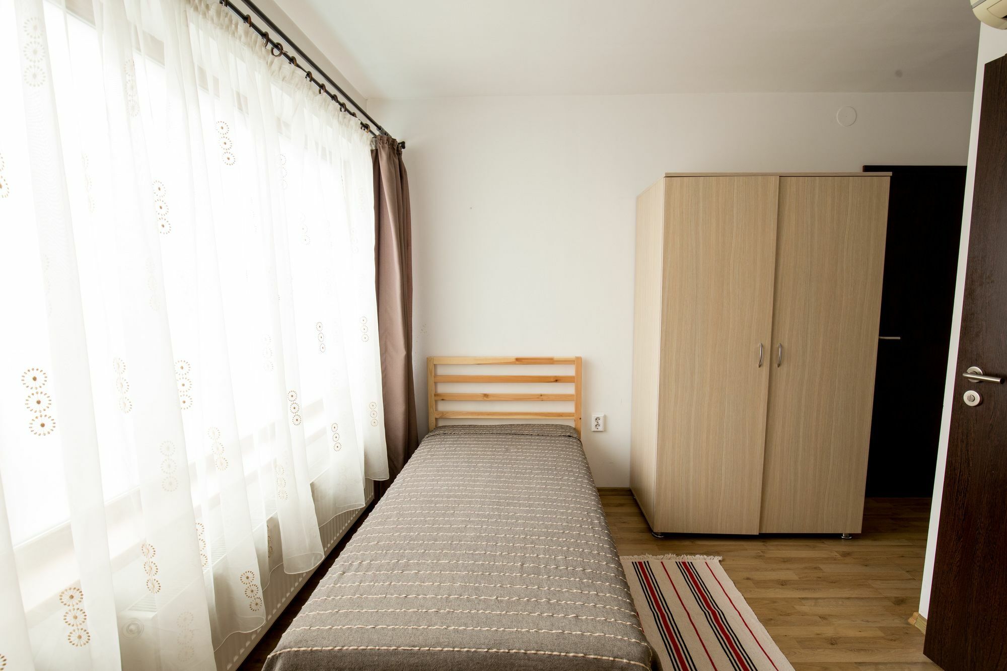 Vatra Accommodation Boekarest Buitenkant foto